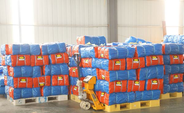 選擇篷布廠家，按時交貨是關(guān)鍵！